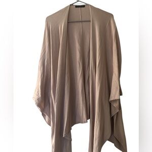 Banana Republic Women's Cream Shawl